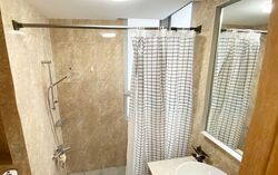 The Lakeshore (D22), Condominium #562075451